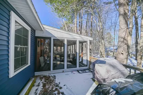 7 Dean Road York ME 03909