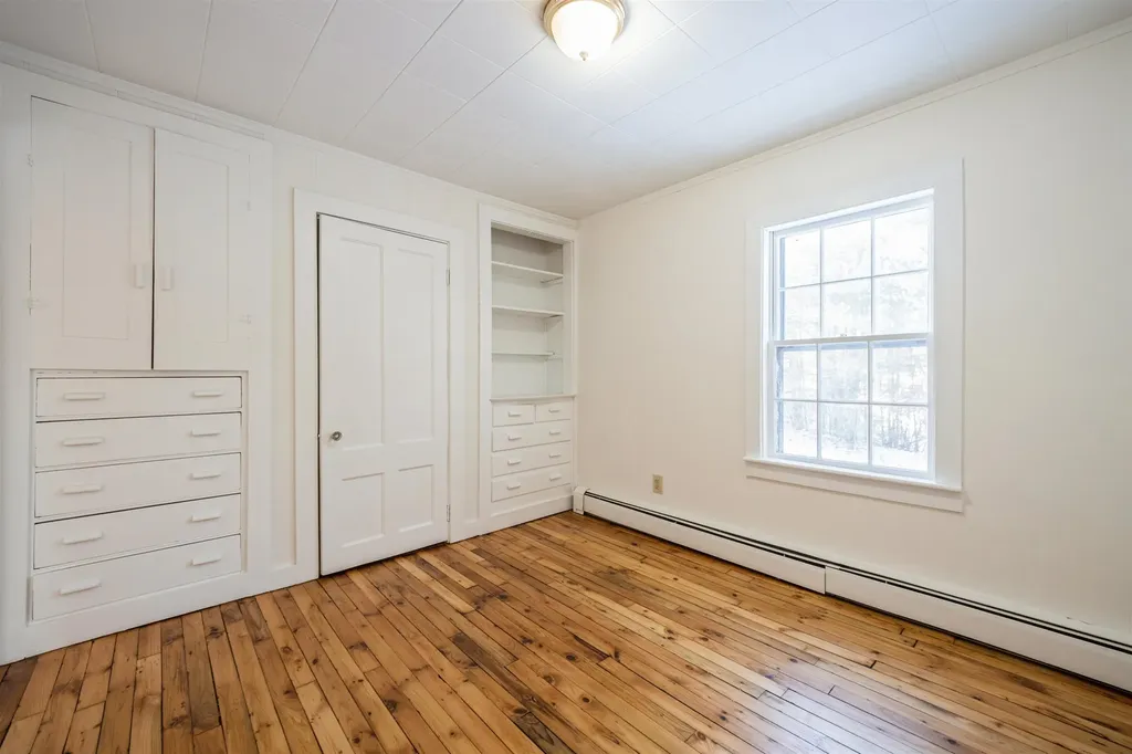 186 Naticook Road Merrimack NH 03054