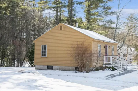 186 Naticook Road Merrimack NH 03054