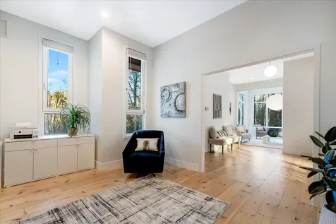 21 Darby Lane Bedford NH 03110