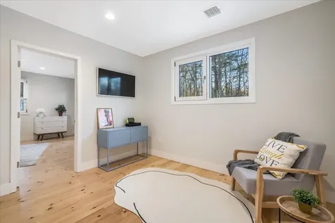 21 Darby Lane Bedford NH 03110