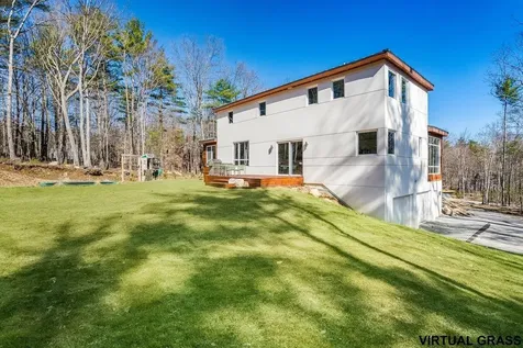 21 Darby Lane Bedford NH 03110