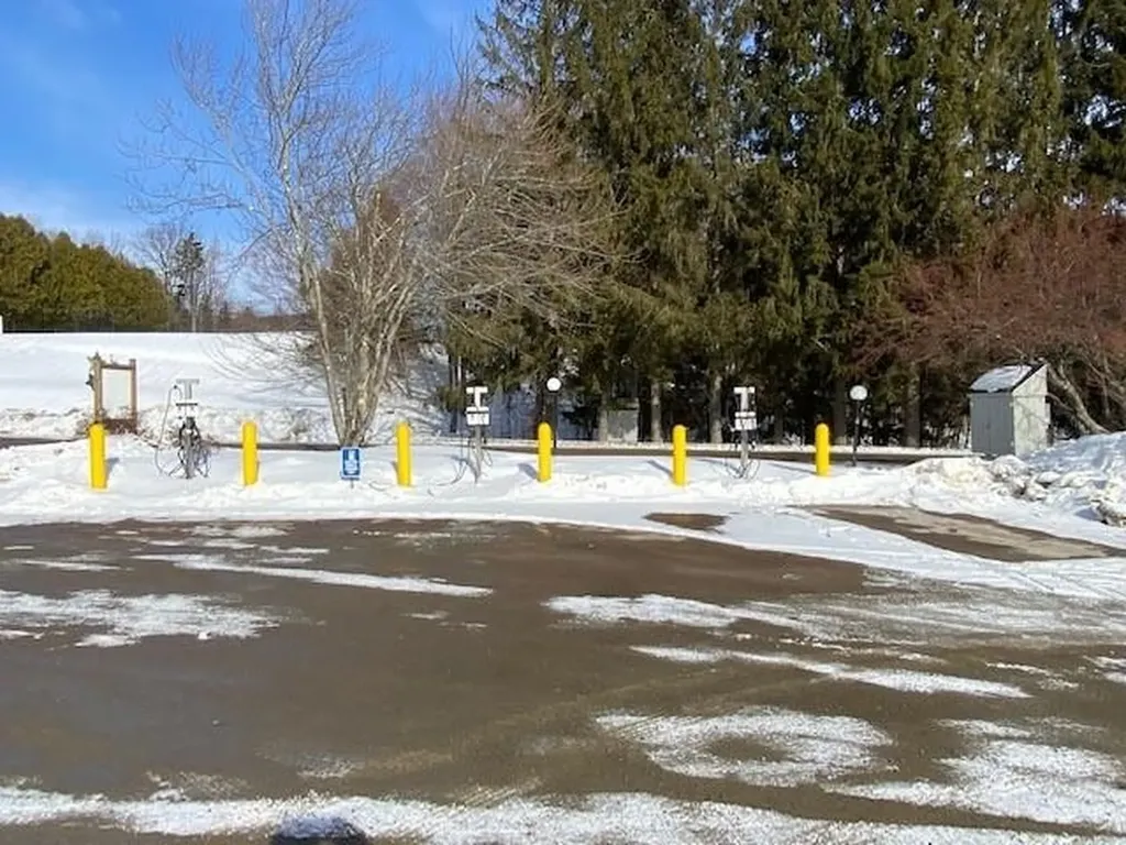 42 Lower Phase Road Warren VT 05674