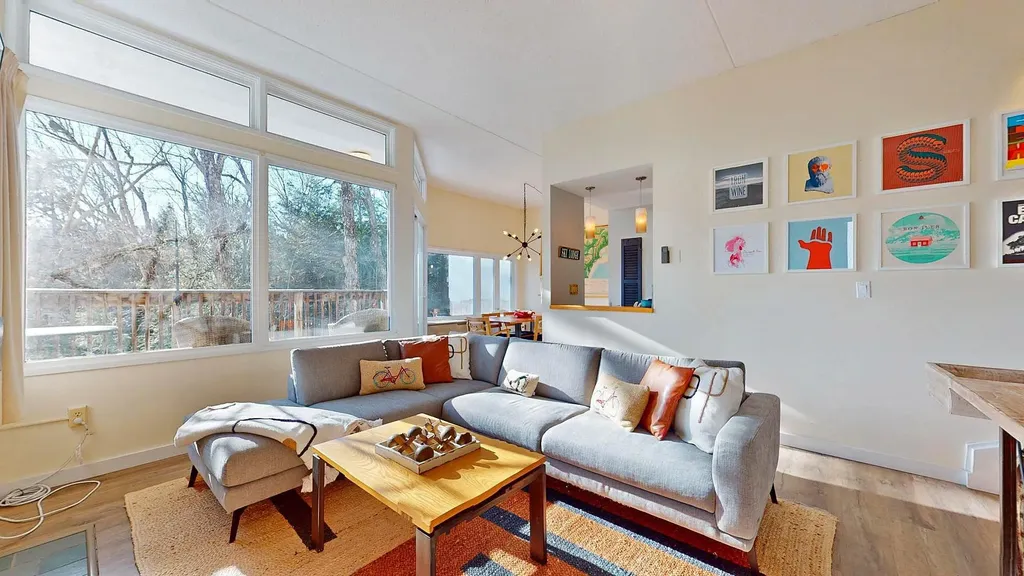 42 Lower Phase Road Warren VT 05674