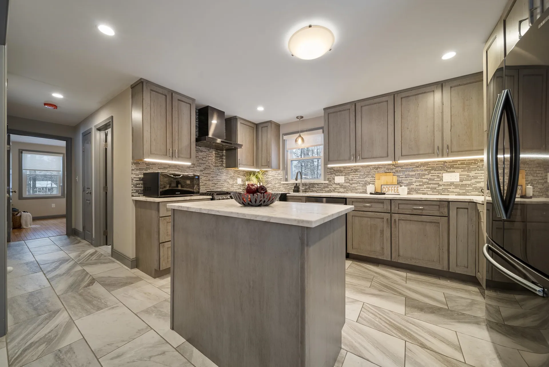 17 Shelly Drive Derry NH 03038