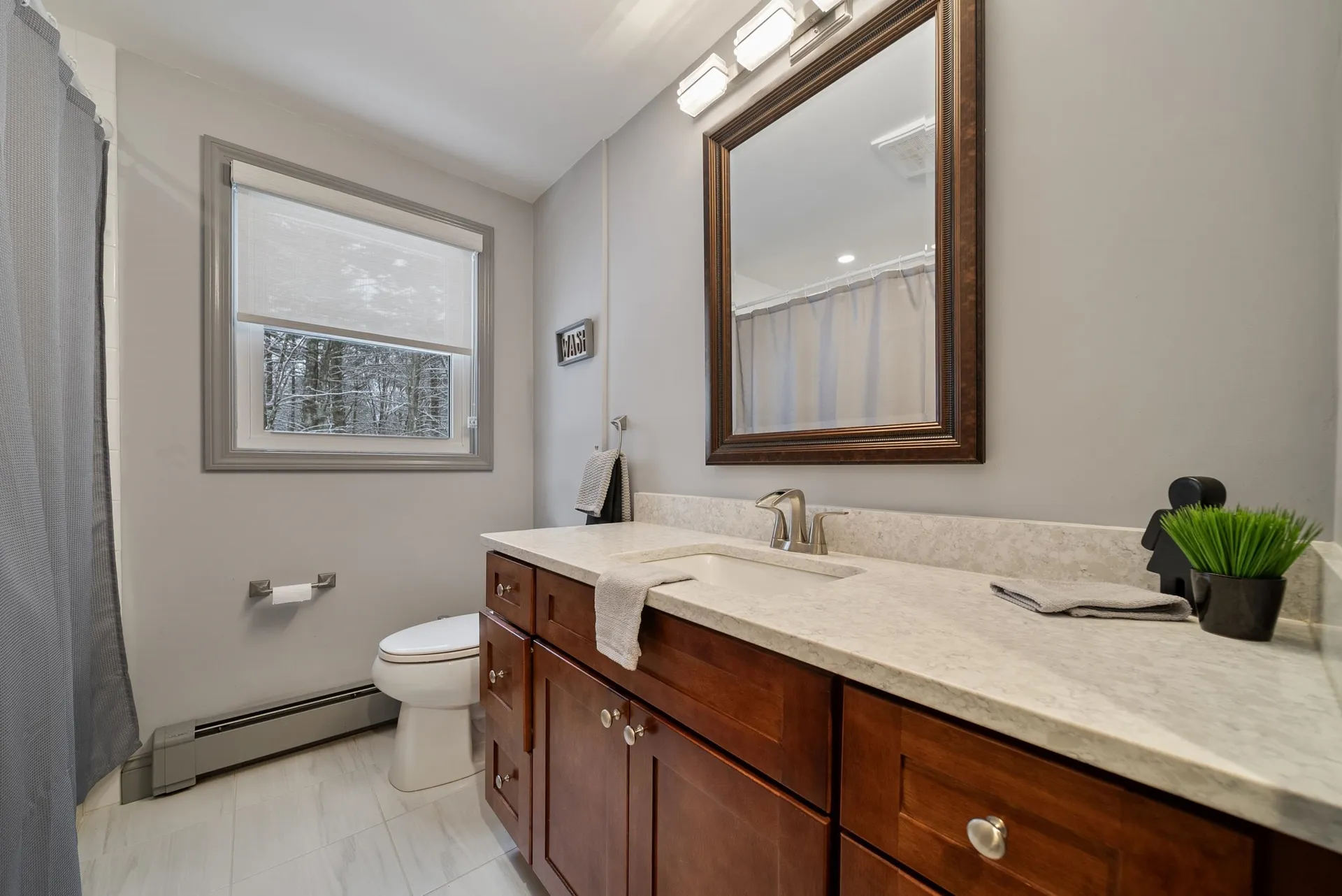 17 Shelly Drive Derry NH 03038