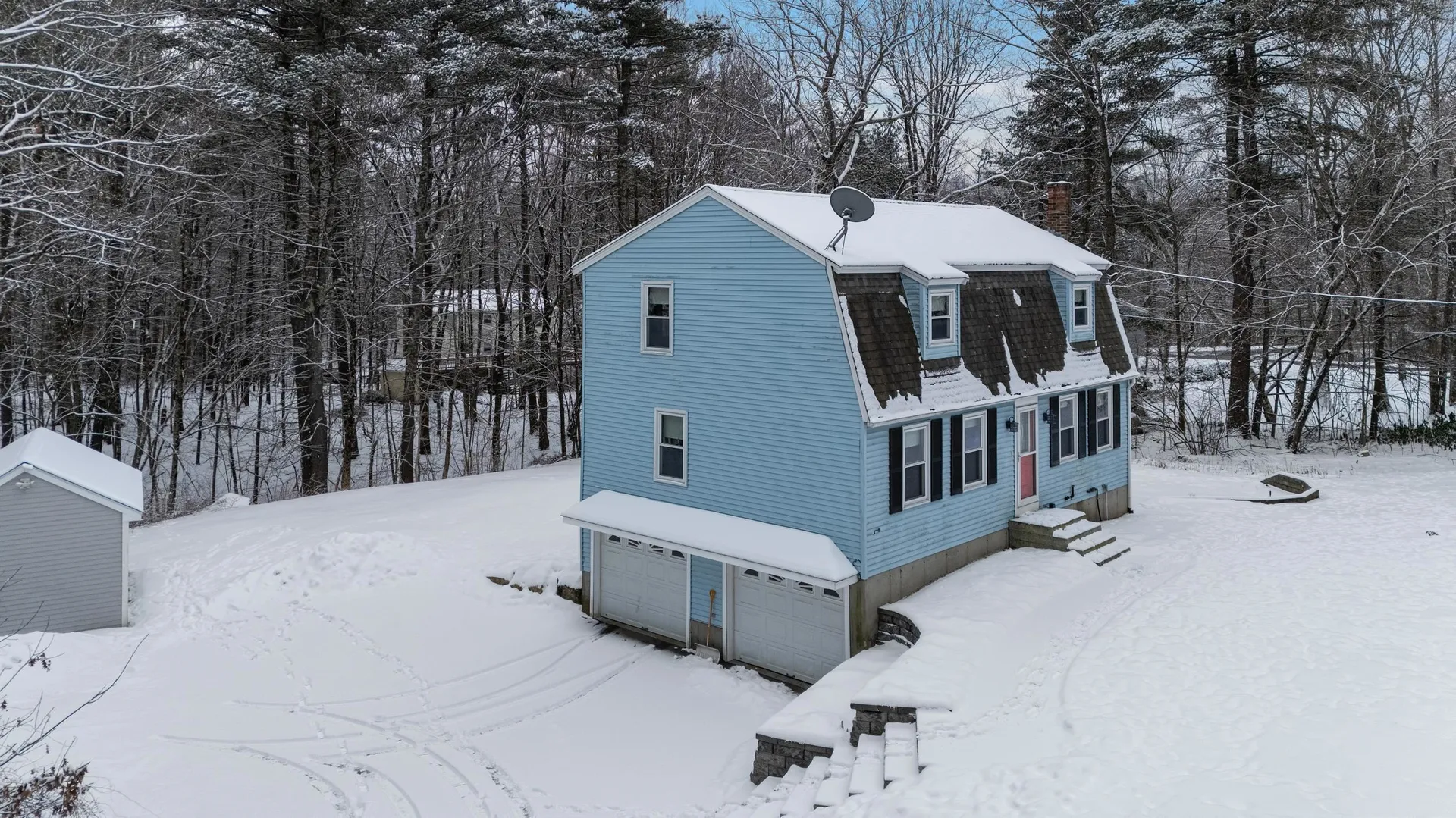 17 Shelly Drive Derry NH 03038