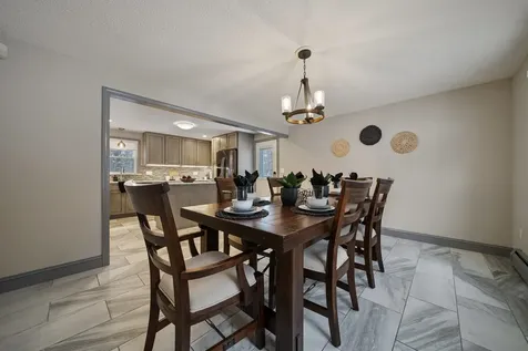 17 Shelly Drive Derry NH 03038