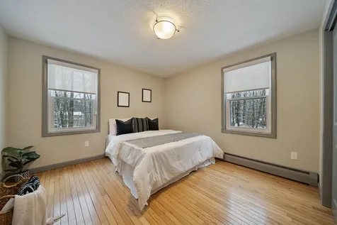 17 Shelly Drive Derry NH 03038