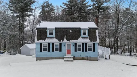 17 Shelly Drive Derry NH 03038