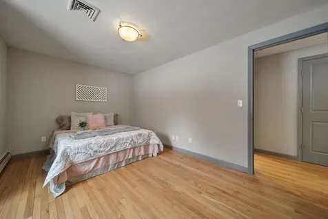 17 Shelly Drive Derry NH 03038