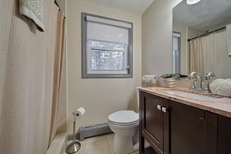 17 Shelly Drive Derry NH 03038