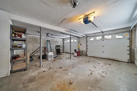 17 Shelly Drive Derry NH 03038