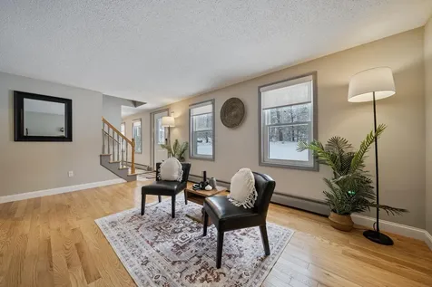 17 Shelly Drive Derry NH 03038