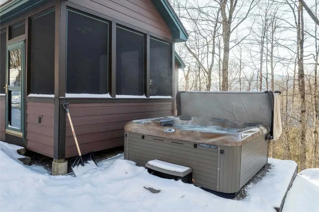 239 Harrier Way Plymouth VT 05056