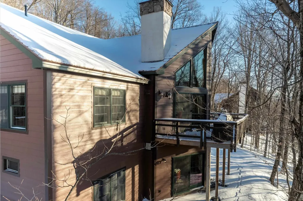 239 Harrier Way Plymouth VT 05056