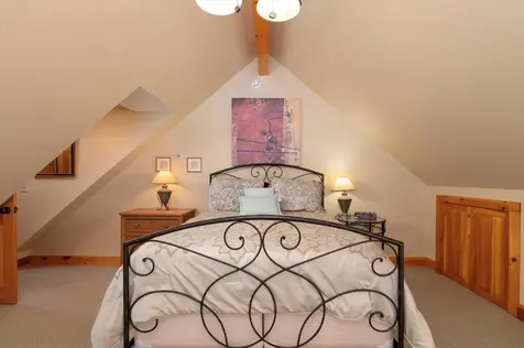 239 Harrier Way Plymouth VT 05056