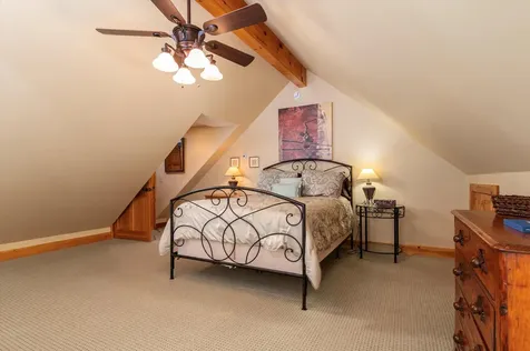 239 Harrier Way Plymouth VT 05056