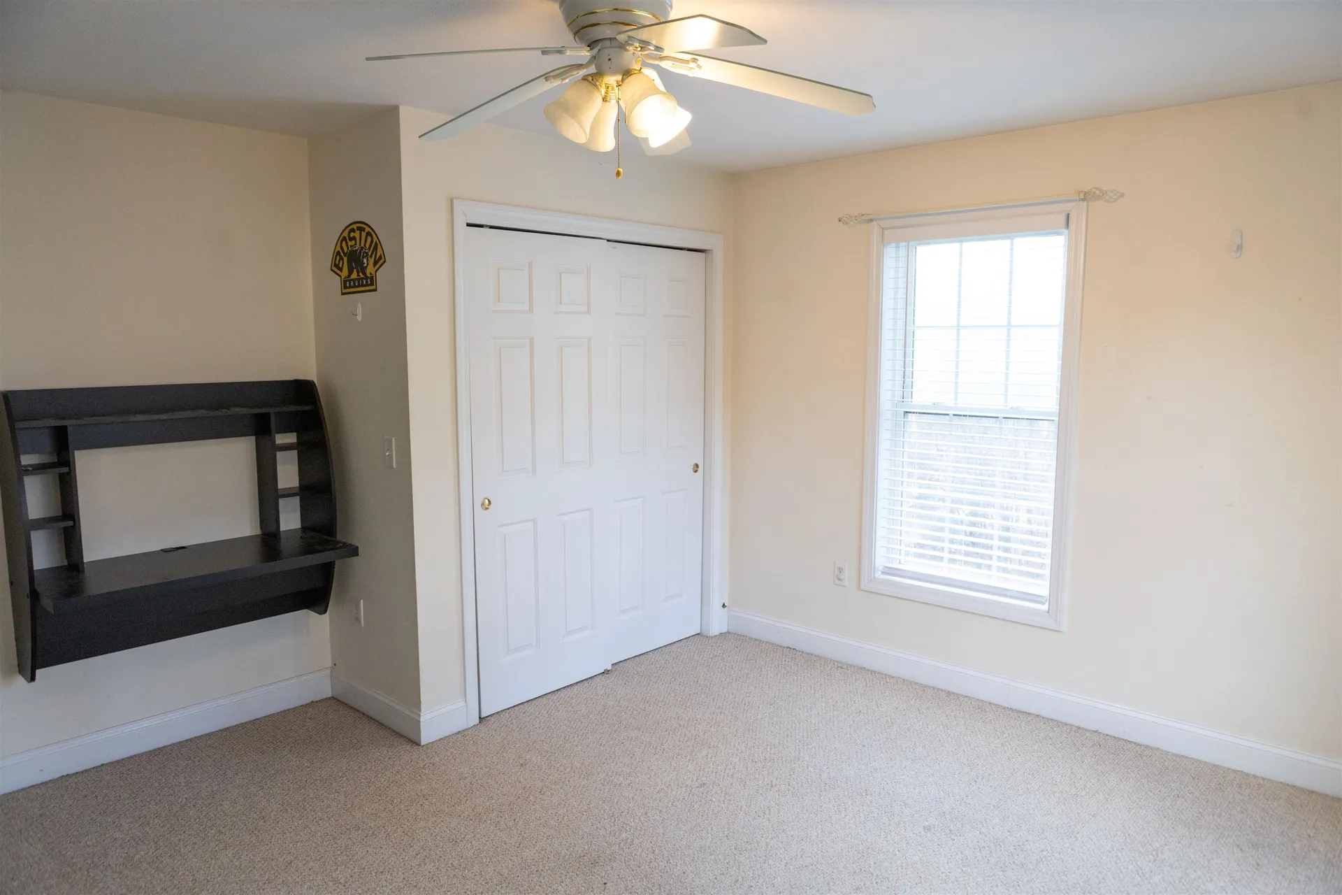 72 Grove Avenue Salem NH 03079