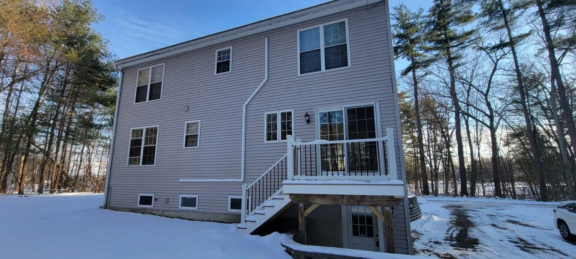 72 Grove Avenue Salem NH 03079