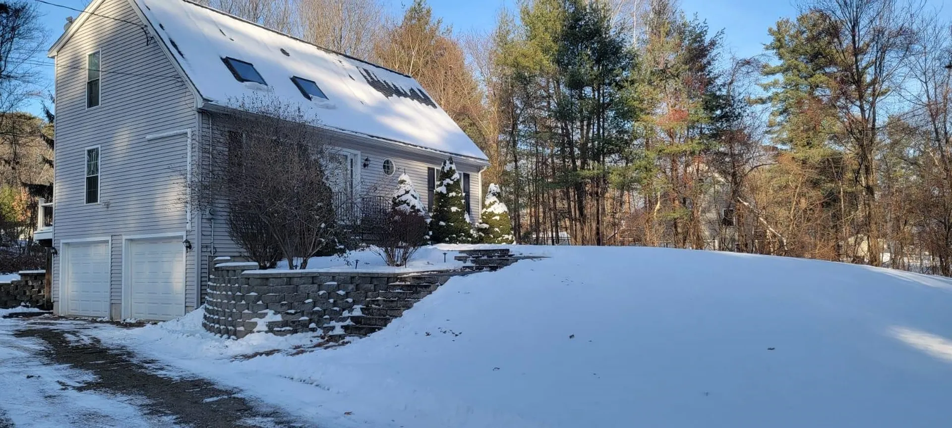 72 Grove Avenue Salem NH 03079