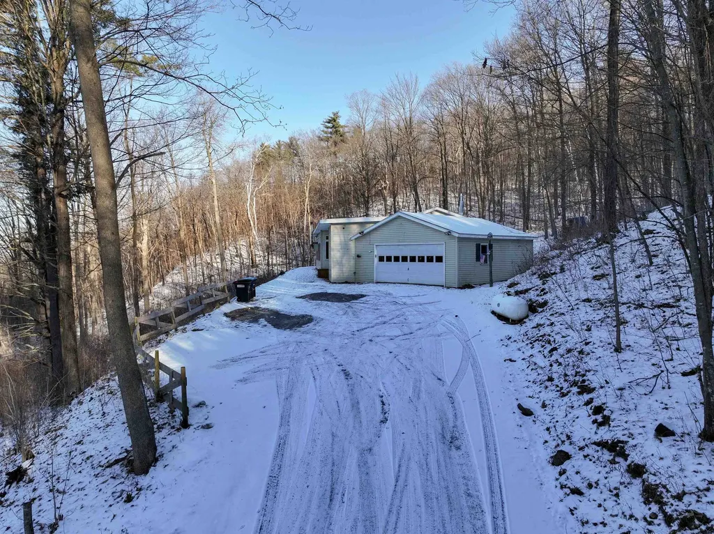 275 Hemenway Road Bridport VT 05734