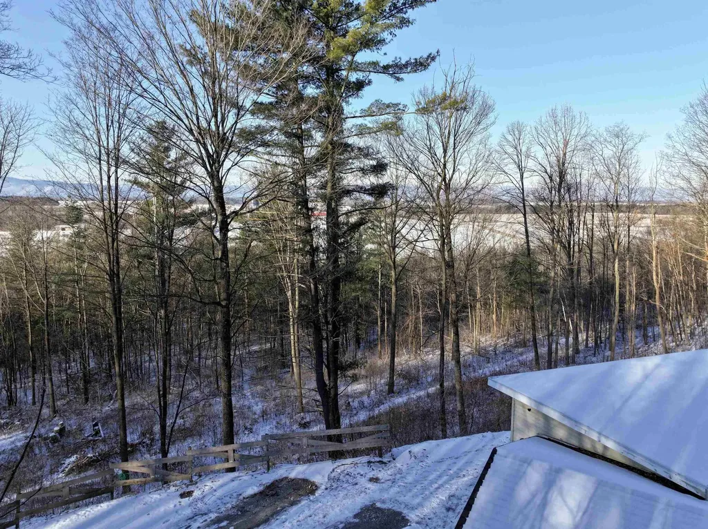 275 Hemenway Road Bridport VT 05734