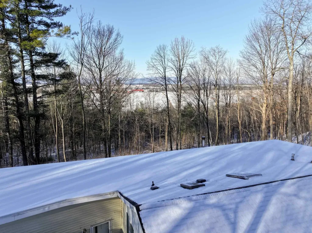 275 Hemenway Road Bridport VT 05734