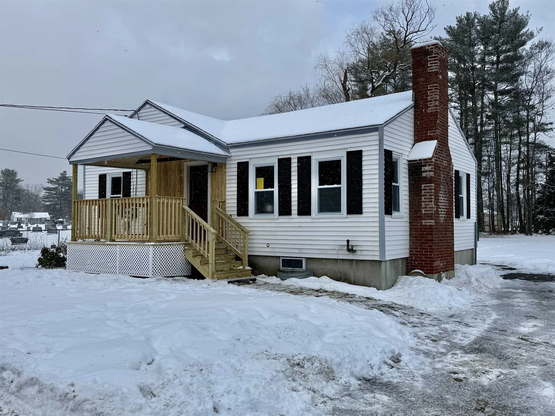 11 Carr Street Franklin NH 03235