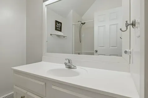 259 Jay Hill Road Hartford VT 05059