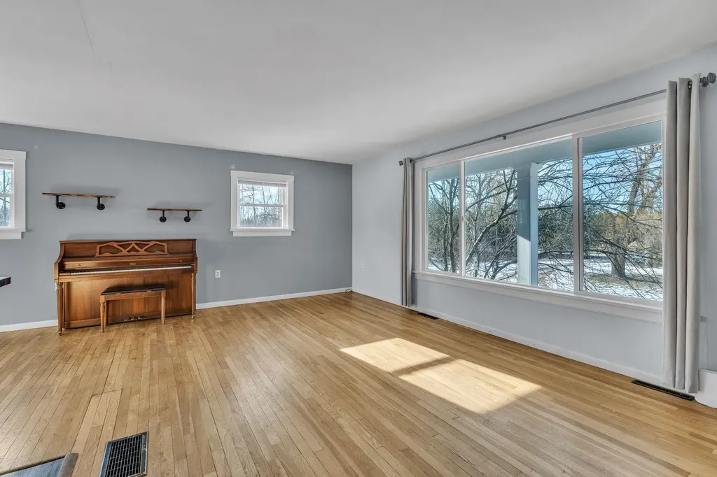 298 Whalley Road Charlotte VT 05445