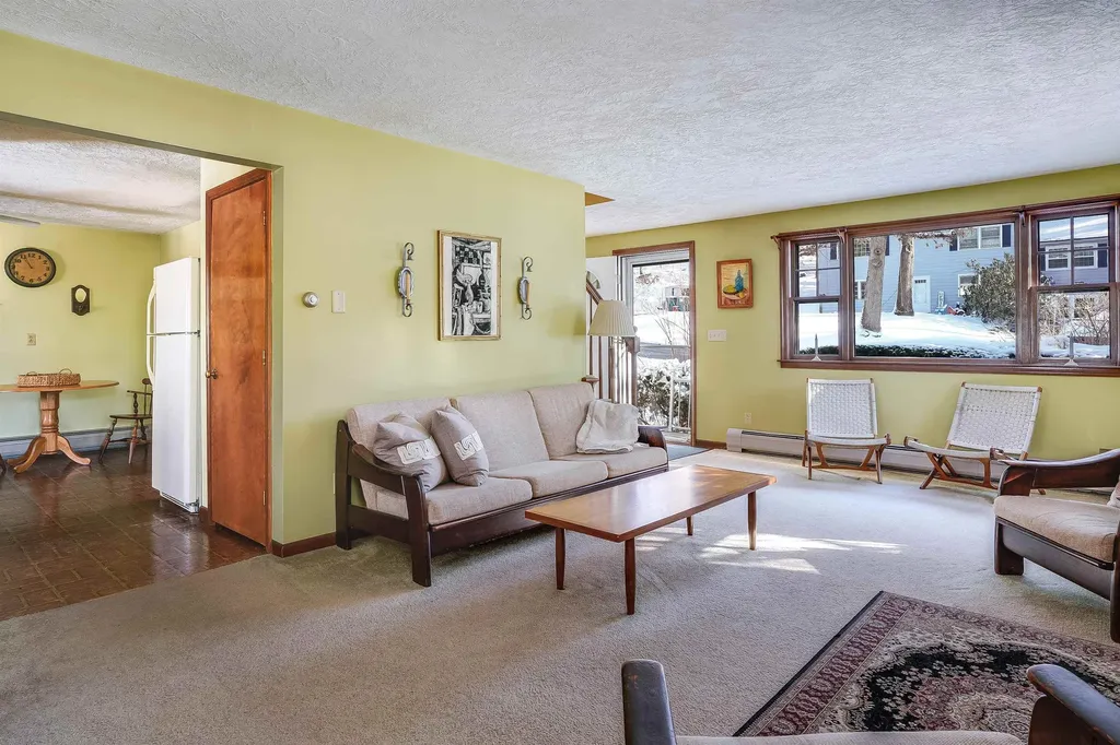 20 Constance Street Merrimack NH 03054