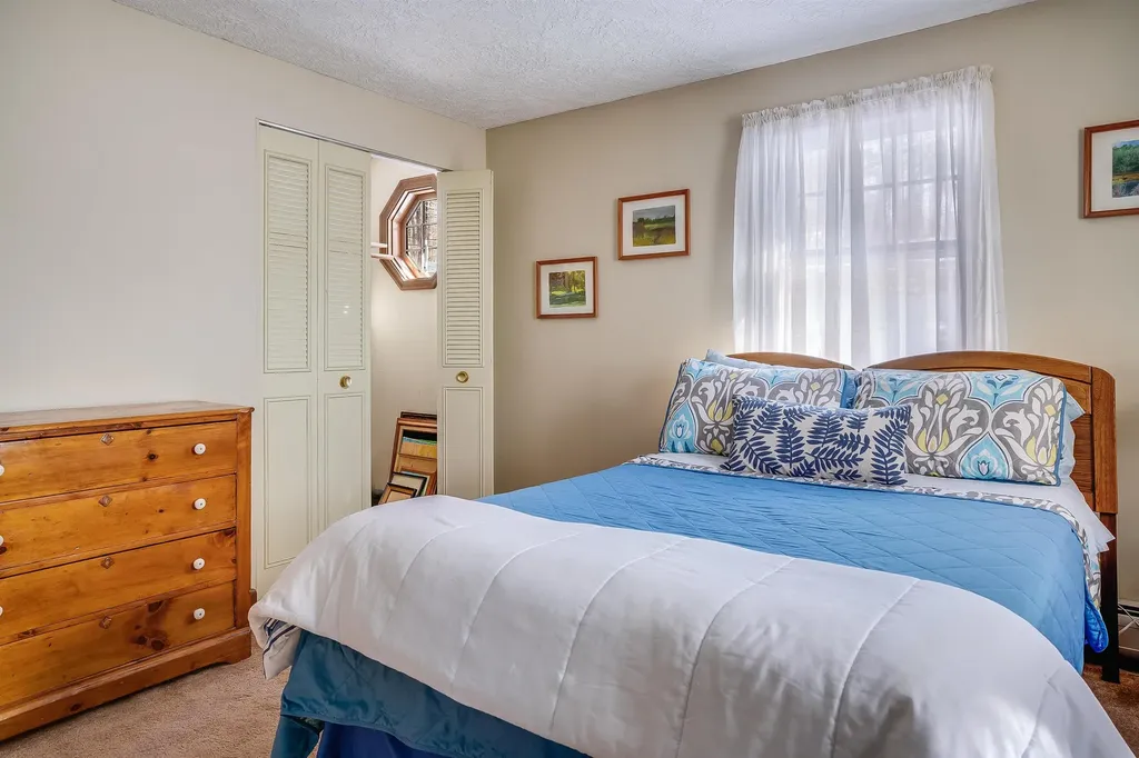 20 Constance Street Merrimack NH 03054