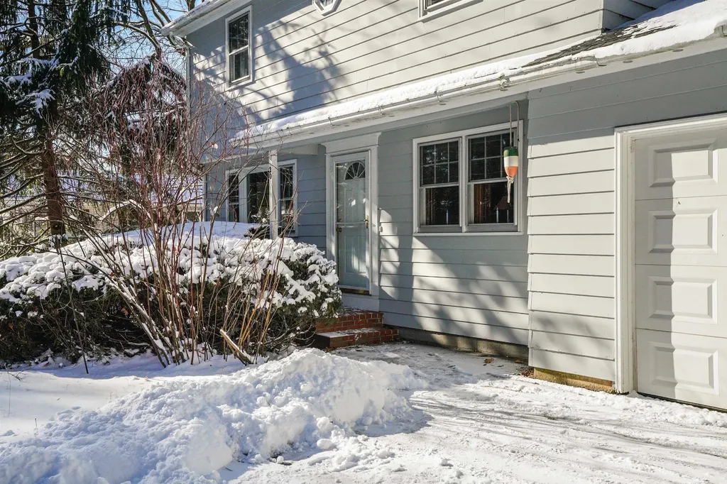 20 Constance Street Merrimack NH 03054