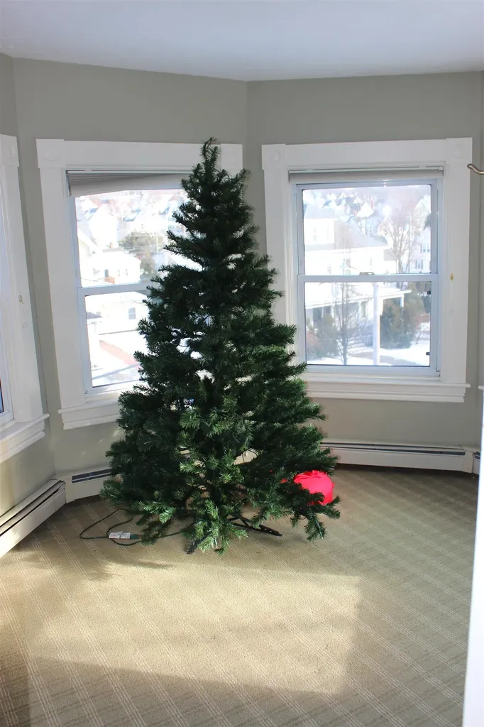 708 Pine Street Manchester NH 03104