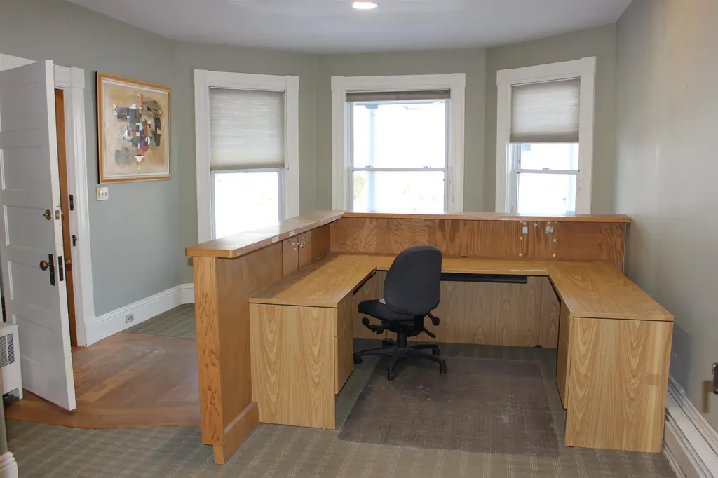 708 Pine Street Manchester NH 03104