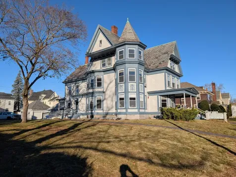 708 Pine Street Manchester NH 03104