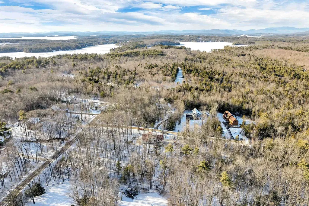 9 Christopher Court Wolfeboro NH 03894