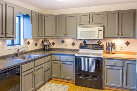 105 Williams Lane Hartford VT 05059