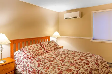 105 Williams Lane Hartford VT 05059