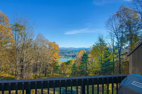 105 Williams Lane Hartford VT 05059