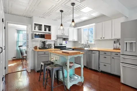 108 Wire Road Merrimack NH 03054