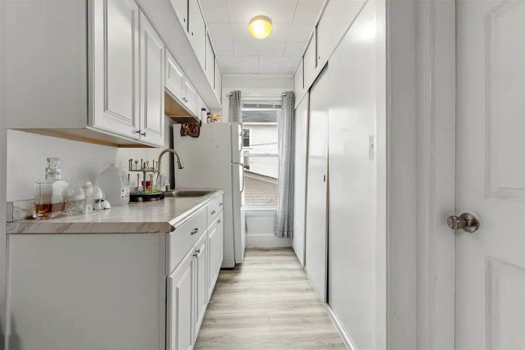 817 Union Street Manchester NH 03104