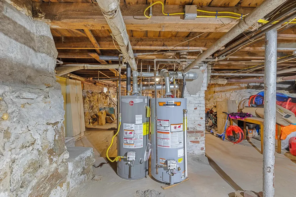 817 Union Street Manchester NH 03104