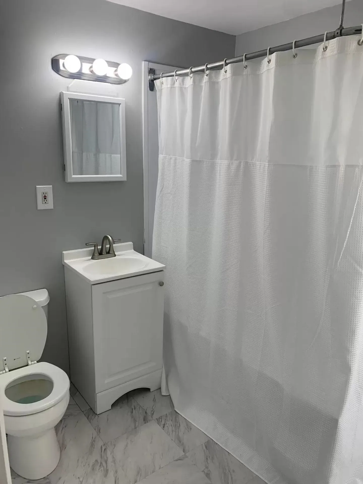 817 Union Street Manchester NH 03104