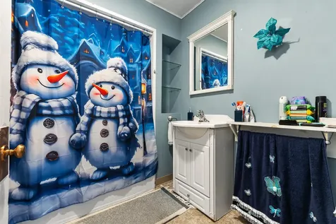 817 Union Street Manchester NH 03104