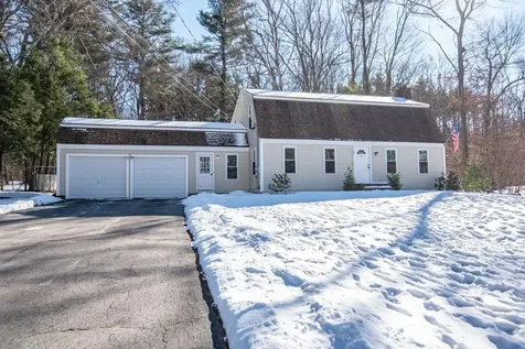 50 Tewksbury Road Hampstead NH 03841