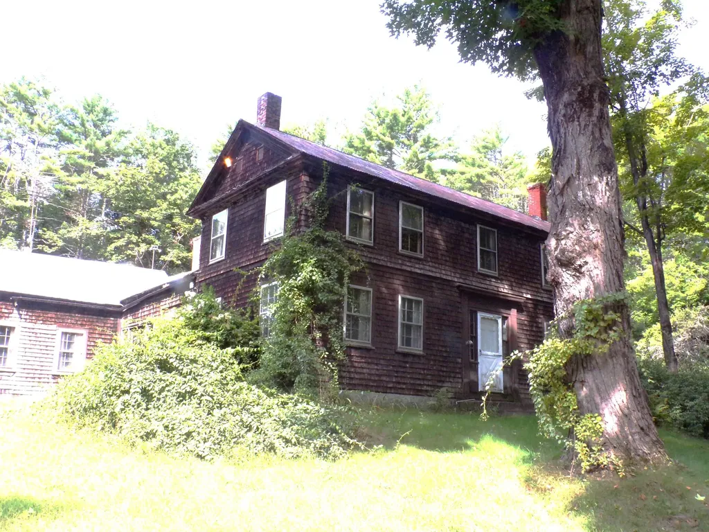 1667 Clement Hill Road Hopkinton NH 03229