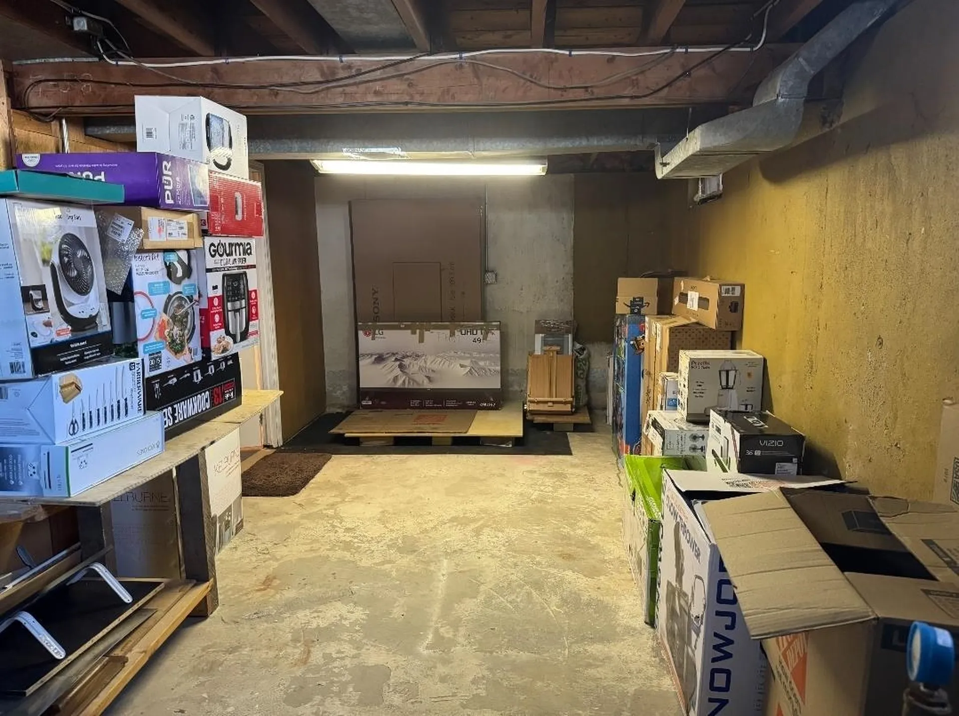 7 Acacia Street Nashua NH 03062