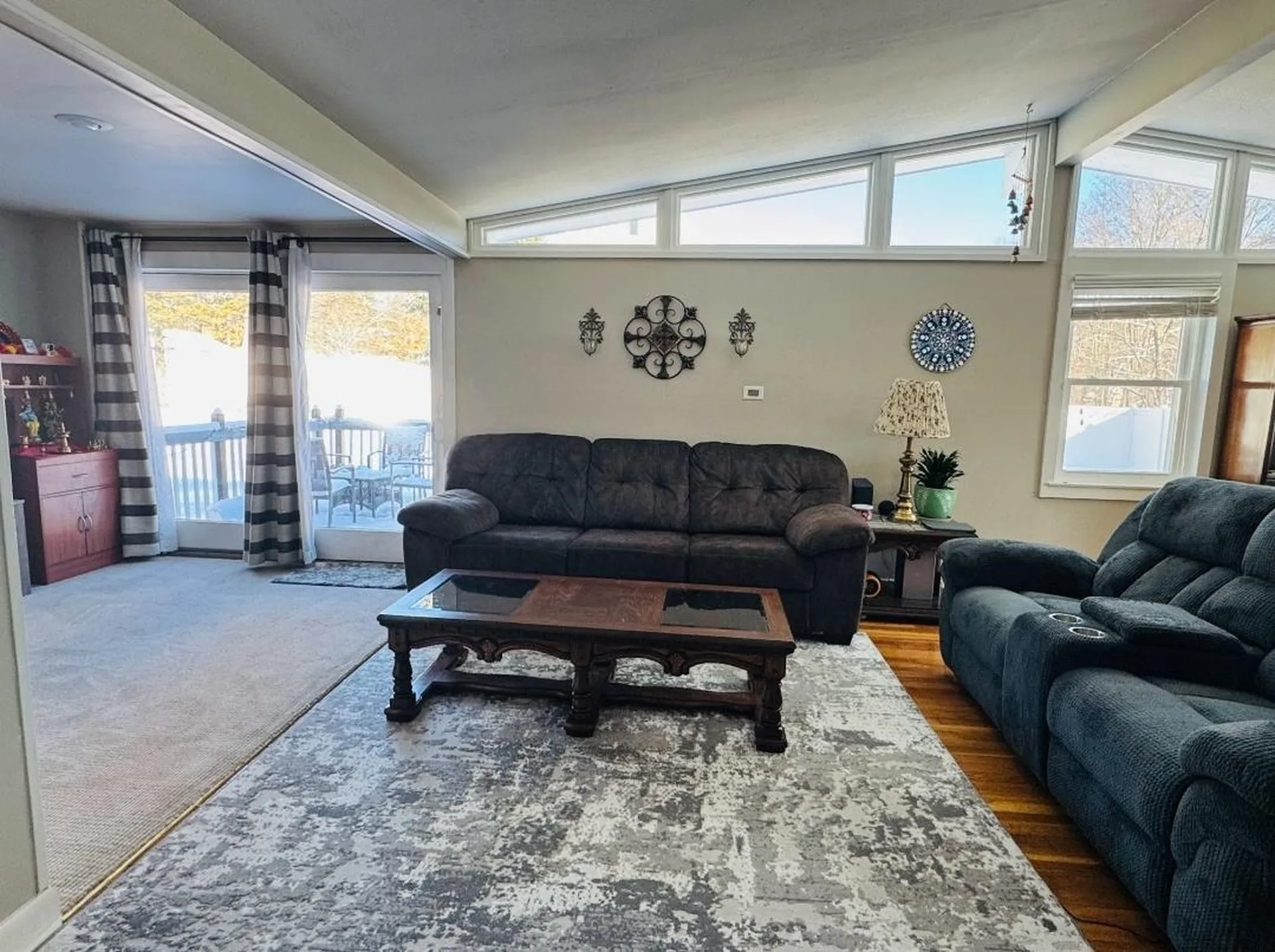 7 Acacia Street Nashua NH 03062